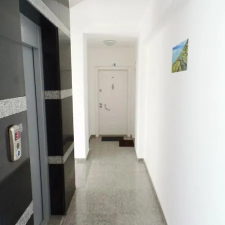 Besthome 4 Apartament *